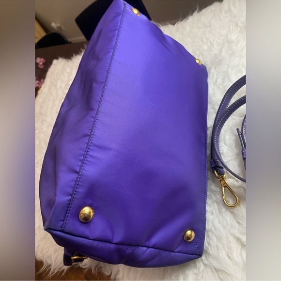 ❤️🔥PRADA🔥Tessuto Nylon Saffiano Tote - Picture 7 of 16
